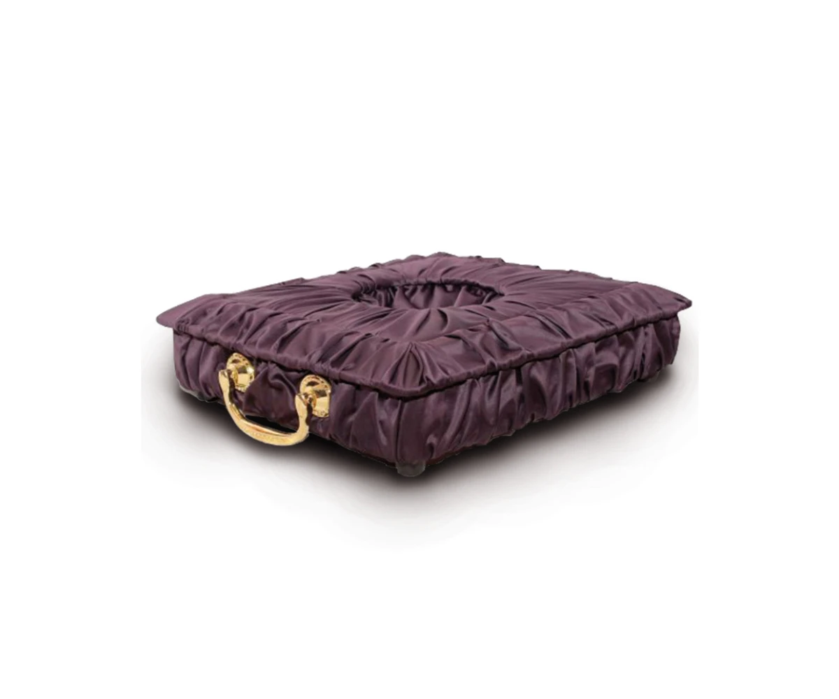 Pillow-for-an-urn