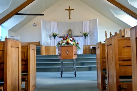 Funeral Chapel Equipment – How to Properly Prepare the Space for a Ceremony?