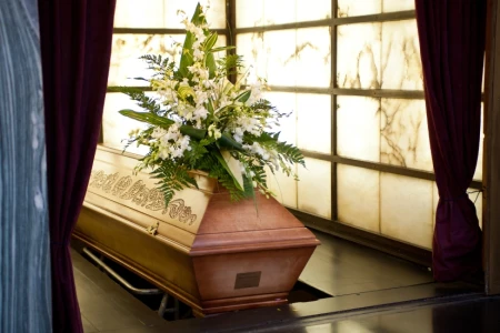 Which flowers and decorations to choose for a funeral ceremony?