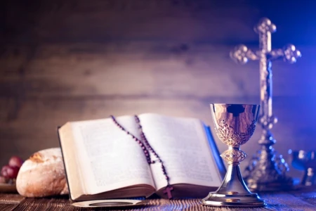What Liturgical Materials Should a Funeral Home Have?